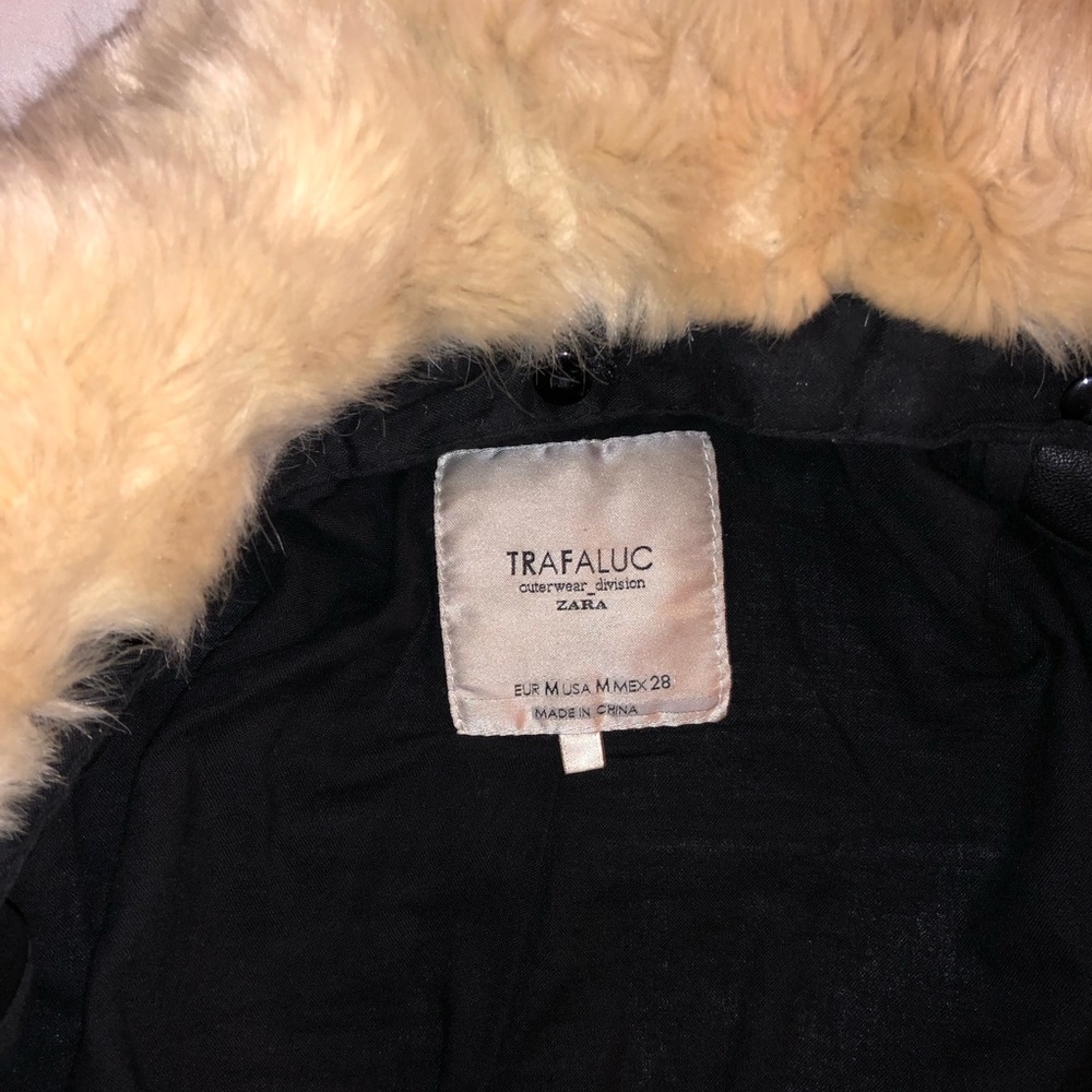 Zara Leather Jacket. Super warm - Picture 3 of 4